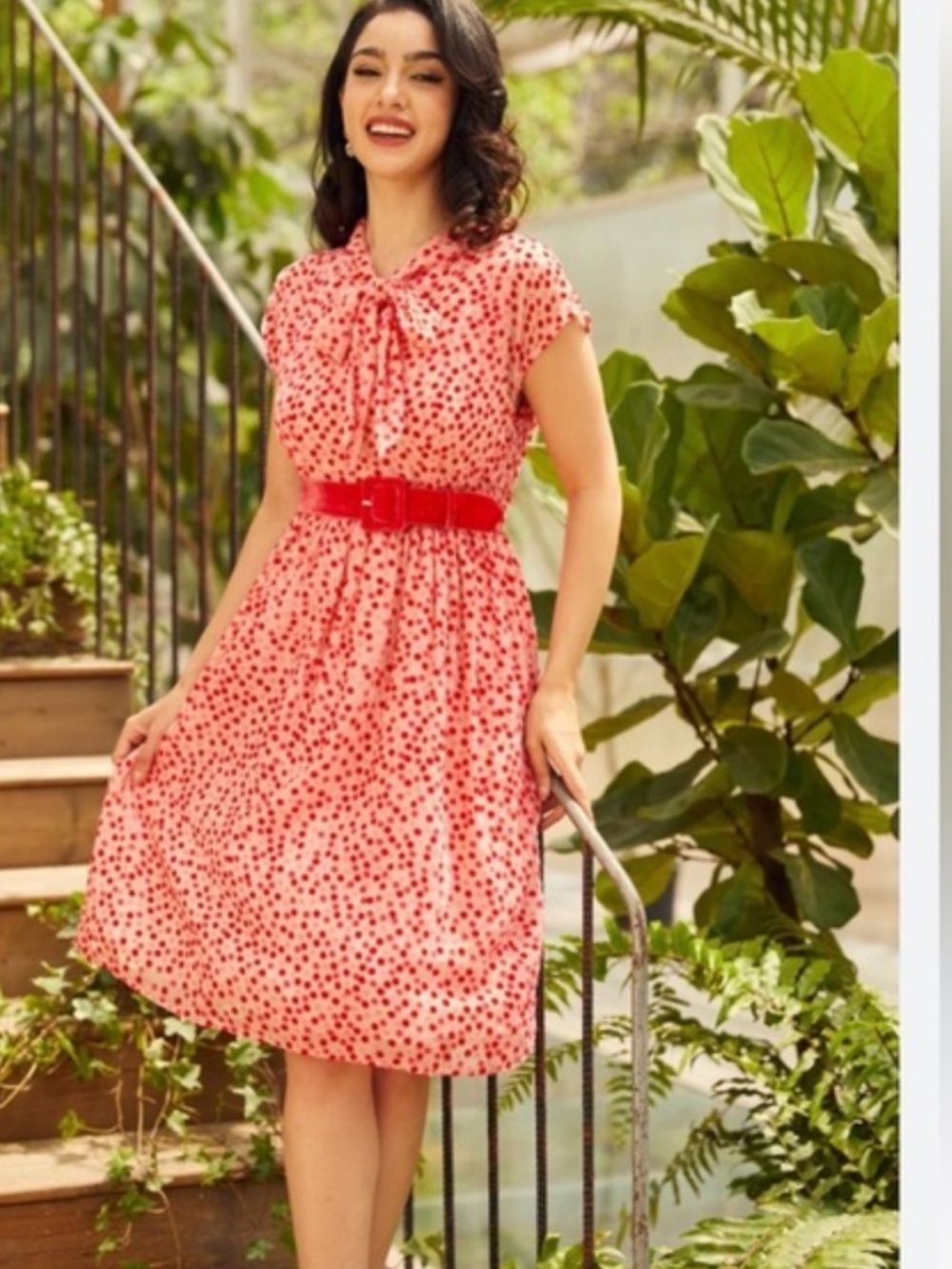 ModCloth Velvet Red & Pink Polka Dot Dress with Tie Neck & Pockets Size 6
Pin up